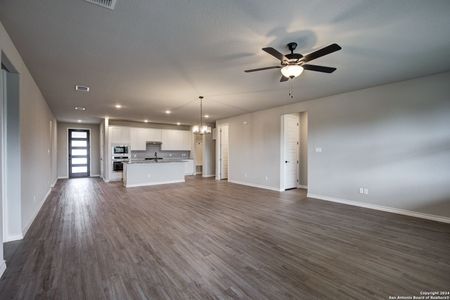 New construction Single-Family house 243 Jereth Xing, Castroville, TX 78009 The Lanier H- photo 48 48