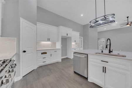 New construction Single-Family house 162 Bighorn Rd, New Waverly, TX 77358 - image 14