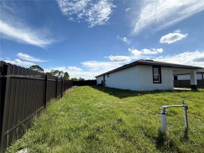 New construction Single-Family house 616 S Parker Ave, Lehigh Acres, FL 33974 - image