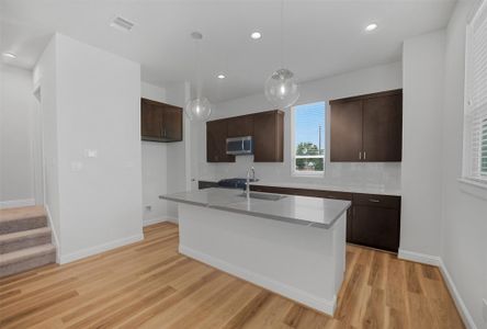 New construction Single-Family house 1811 Mills St, Houston, TX 77026 plan 9430 - image 9
