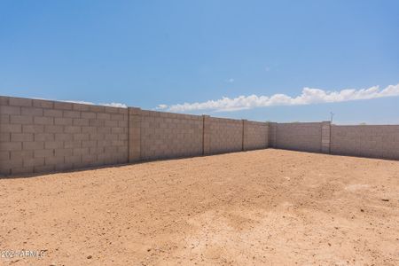 New construction Single-Family house 21581 W Papago St, Buckeye, AZ 85326 Castillo Series - Clover- photo 5 5