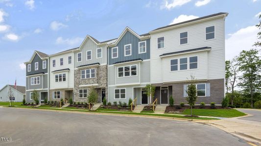 New construction Townhouse house 710 Dorset Stream Dr, Fuquay Varina, NC 27526 HADLEIGH - photo 47 47