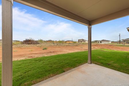 New construction Single-Family house 113 Reno Trl, Floresville, TX 78114 Ellsworth- photo 31 31