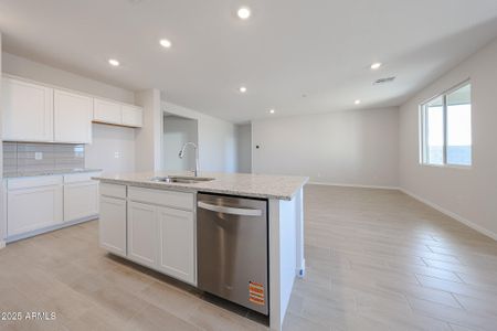 New construction Single-Family house 39980 W Sparks Ln, Maricopa, AZ 85138 plan Erie - image 10