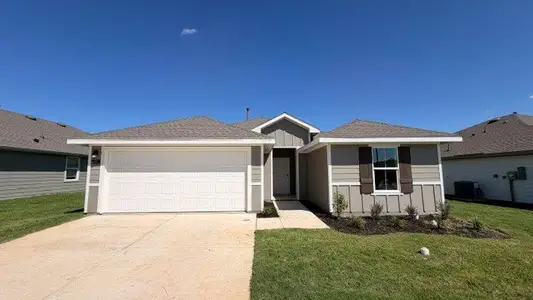 New construction Single-Family house 197 Mlm Pkwy, Bridgeport, TX 76426 plan Huntsville - image