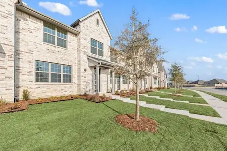 New construction Townhouse house 2636 Red Tailed Hawk Ln, McKinney, TX 75071 plan Aurora Old World - image 3