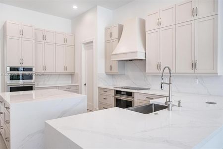 New construction Single-Family house 11900 Sw 14Th Pl, Davie, FL 33325 plan The Laurel Home - image 13