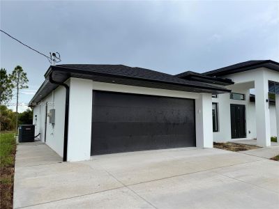 New construction Single-Family house 911 Cleveland Ave, Lehigh Acres, FL 33972 - image