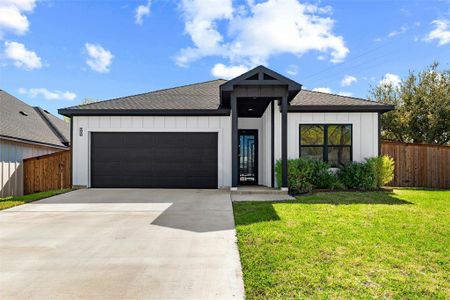 New construction Single-Family house 1916 Kimberly Dr, Arlington, TX 76010 - image