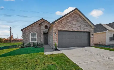 New construction Single-Family house 2119 Spring Holw, Baytown, TX 77521 - image