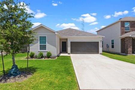 New construction Single-Family house 702 Cedar Kys, San Antonio, TX 78245 - image