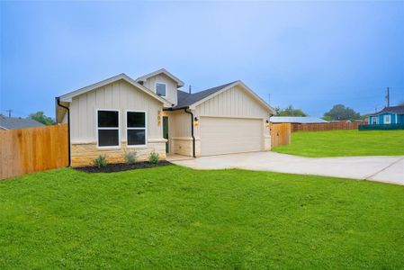 New construction Single-Family house 707 Keith St, Granbury, TX 76048 - image