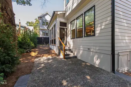 New construction Single-Family house 202 Georgetown Rd, Raleigh, NC 27608 - image