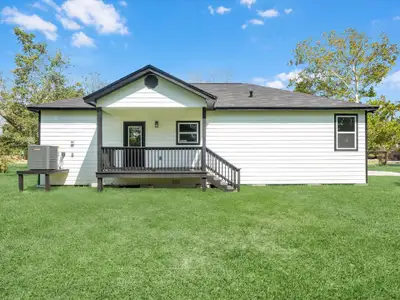 New construction Single-Family house 1902 Westview Dr, Alvin, TX 77511 - image