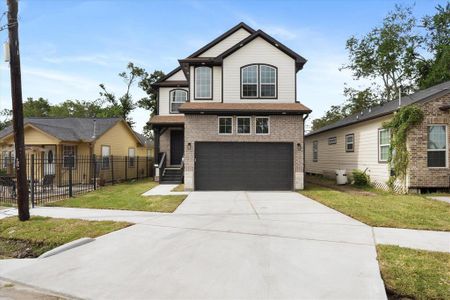 New construction Single-Family house 2519 Kirk Street, Houston, TX 77026 - photo 0