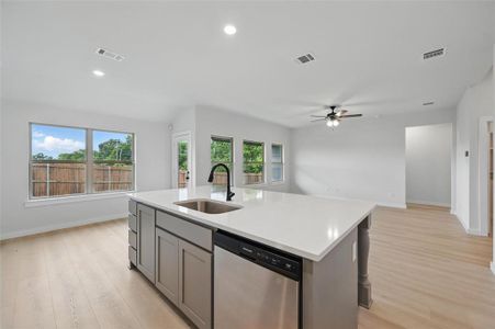 New construction Single-Family house 1401 Quail Creek Dr, Cleburne, TX 76033 plan Essex - image 13