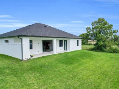 New construction Single-Family house 911 Sara Ave N, Lehigh Acres, FL 33971 - image