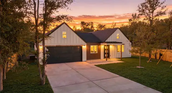 New construction Single-Family house 103 Waikakaaua Dr, Bastrop, TX 78602 - image