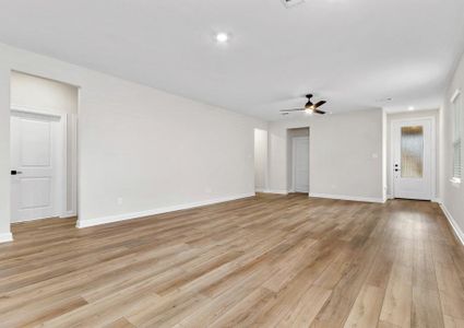 New construction Single-Family house 10730 Sky Creek Ln, Beasley, TX 77417 plan Robin - image 7