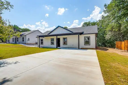 New construction Single-Family house 9316 Apache Trl, Rio Vista, TX 76093 - image