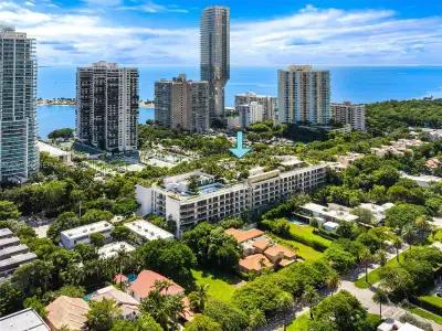 New construction Condo house 2200 Brickell Ave, Unit 209, Miami, FL 33129 - image