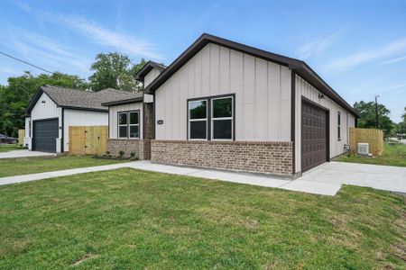 New construction Single-Family house 3500 Mcbride St, Dayton, TX 77535 - image