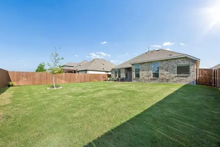 New construction Single-Family house 1009 Moss Grove Trl, Justin, TX 76247 plan Cromwell - image 4