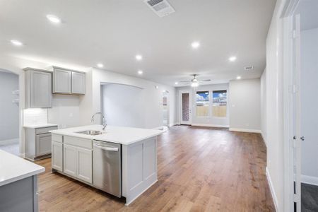 New construction Single-Family house 2908 Weslyan Oak St, Bedford, TX 76021 - image 17