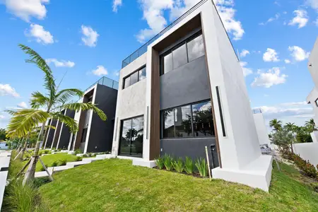 New construction Townhouse house 843 Sw 14Th Ct, Unit 843, Fort Lauderdale, FL 33315 - image