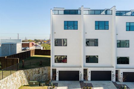 New construction Townhouse house 4924 Blaynes View Dr, The Colony, TX 75056 - photo 0