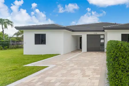 New construction Single-Family house 12105 SW 93rd St, Miami, FL 33186 - image