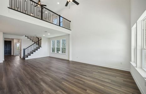 Airy gathering room*real home pictured