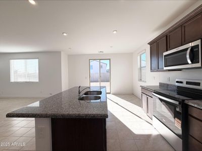 New construction Single-Family house 7411 W Rose Ln, Glendale, AZ 85303 plan Seneca - image 3