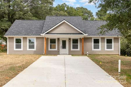 New construction Single-Family house 722 Thera Drive, Charlotte, NC 28206 - photo 0