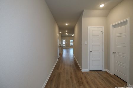 New construction Single-Family house 5115 Halite Vly, San Antonio, TX 78222 null- photo 2 2