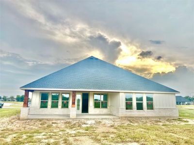 New construction Single-Family house 15722 N Tower Cir, Santa Fe, TX 77517 - image