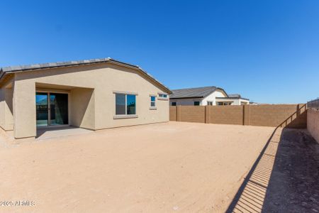 New construction Single-Family house 17421 Las Palmaritas Dr, Waddell, AZ 85355 plan Granite Vista Avanti - Plan 1576 - image 18