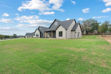 New construction Single-Family house 1034 Meadow Wood Terrace, Azle, TX 76020 - photo 37 37