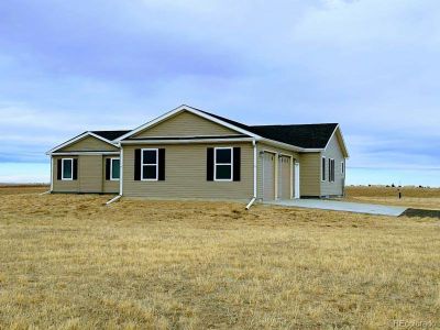 New construction Single-Family house 56277 E Cr 26, Strasburg, CO 80136 - photo 1 1