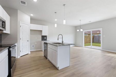 New construction Single-Family house 217 Lead Creek Dr, Fort Worth, TX 76131 - image 7