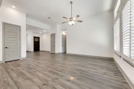 New construction Single-Family house 4800 Blackhawk Green Ct, Arlington, TX 76005 null- photo 4 4