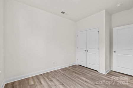 New construction Townhouse house 655 District Ct, Unit 18, Fort Mill, SC 29708 Landon- photo 6 6