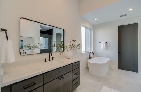 New construction Single-Family house 1653 Bingle Rd, Houston, TX 77055 - image 4