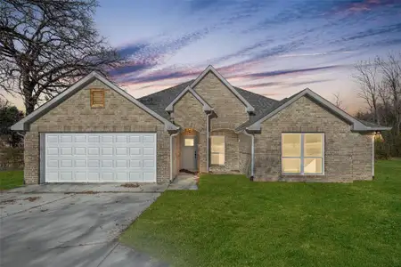 New construction Single-Family house 110 St. Francis Ln, Mabank, TX 75156 - image