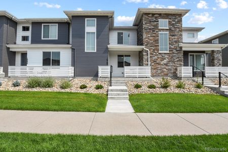 New construction Townhouse house 16700 Alzere Place, Parker, CO 80134 - photo 0