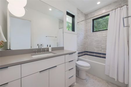 New construction Single-Family house 87 Chalmers Ave, Austin, TX 78702 - image 16