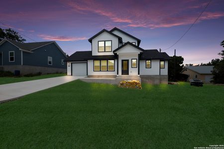 New construction Single-Family house 122 Hi Vw, Lakehills, TX 78063 - image