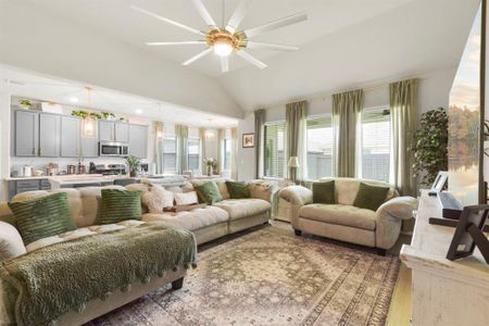 New construction Single-Family house 8422 Beacon Bay Cir, Baytown, TX 77523 null- photo 7 7