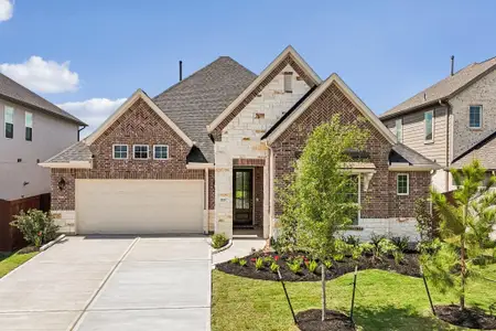 New construction Single-Family house 16167 Sheridan River Trl, Conroe, TX 77302 plan 4519 Elevation D - image