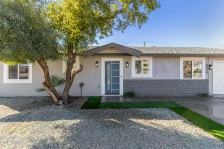 New construction Single-Family house 5236 S 19Th Ave, Phoenix, AZ 85041 - image